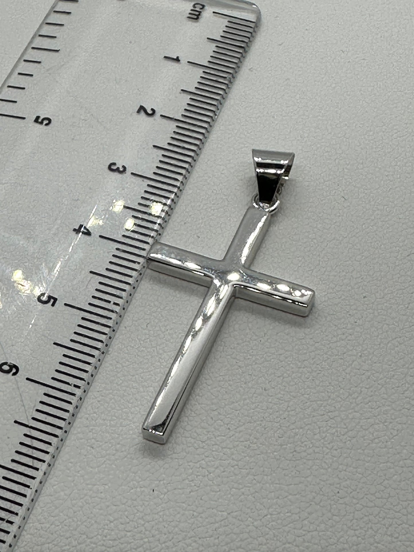 9ct White Gold 40x20mm Solid Plain Polished Cross Pendant (X112)