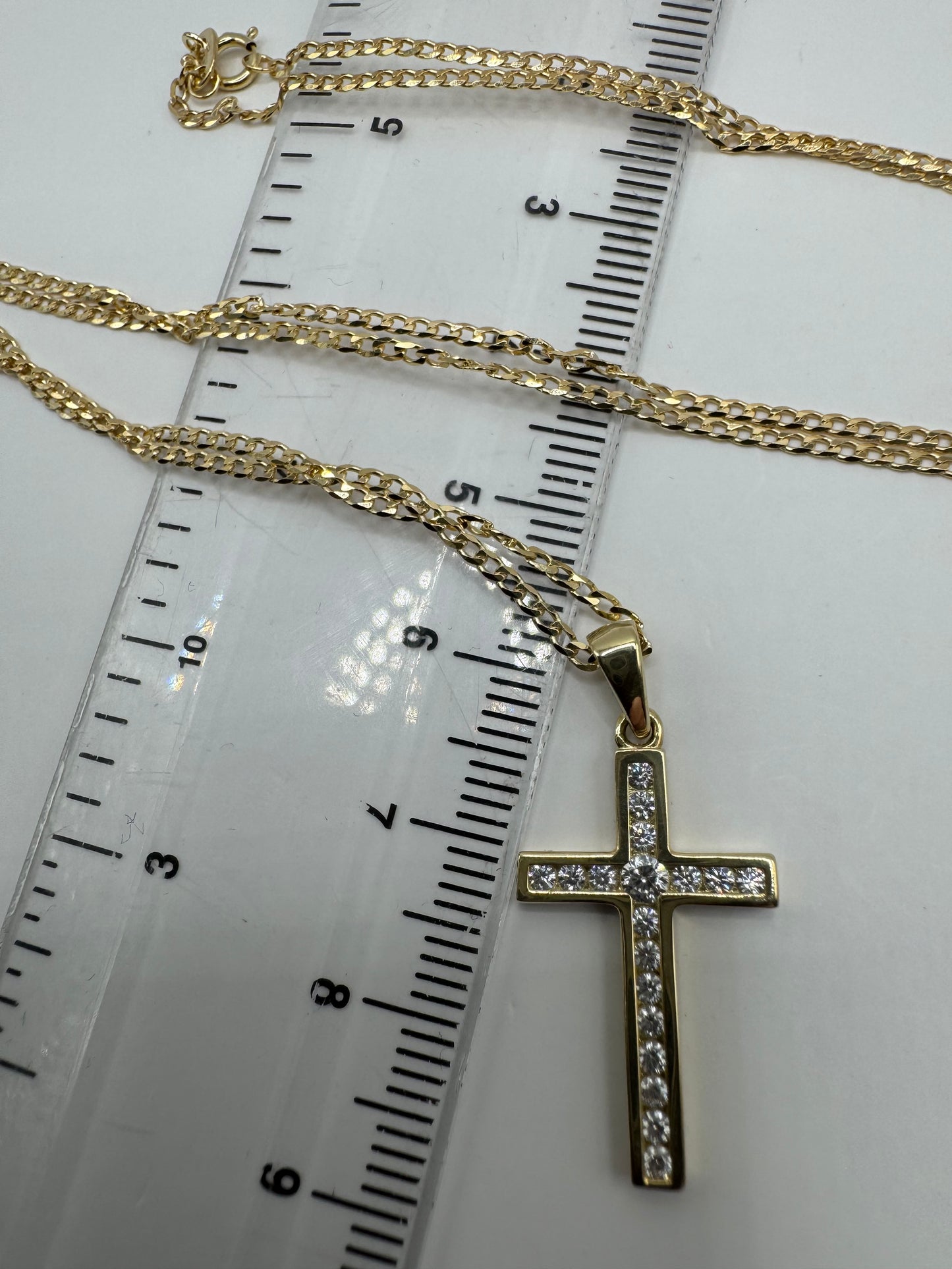 9ct Yellow Gold Cross Pendant and Diamond Cut Curb Chain (149076)