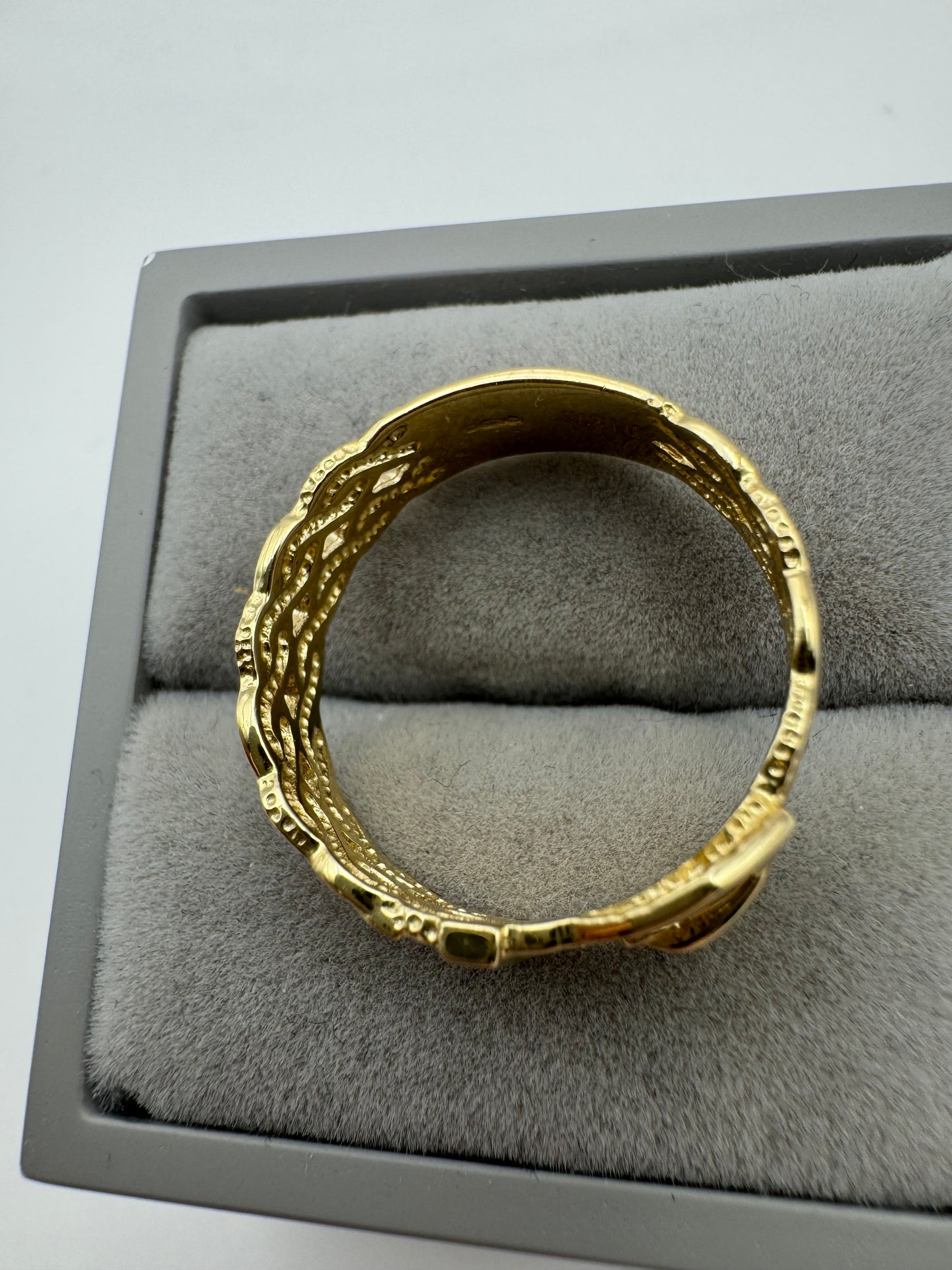 9ct Solid Yellow Gold Fancy Buckle Ring 10mm Width, Sizes L to T (017)