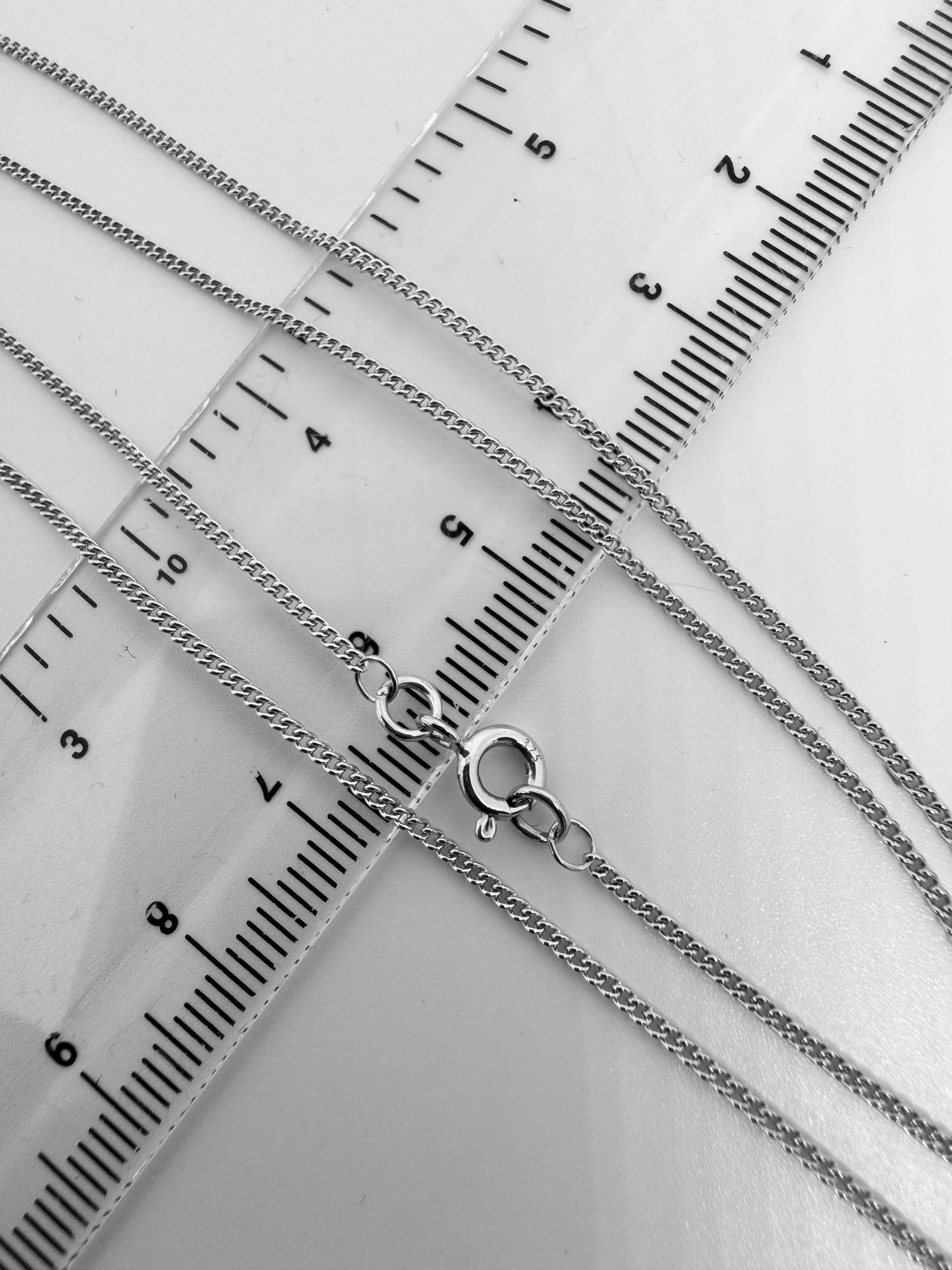 9ct White Gold 1.4mm Curb Link Chain Various Lengths (W16C)