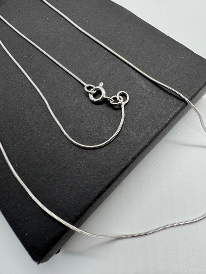 9ct White Solid Gold 0.9mm Snake Chain Various Lengths (WSNM)