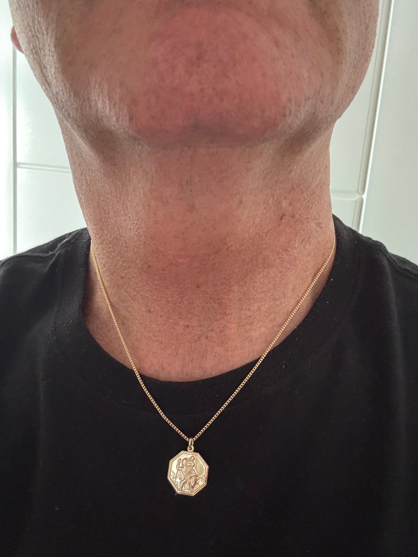 9ct Yellow Gold Solid Octagonal St Christopher on 18 Inch Chain Necklace (GCHR4)