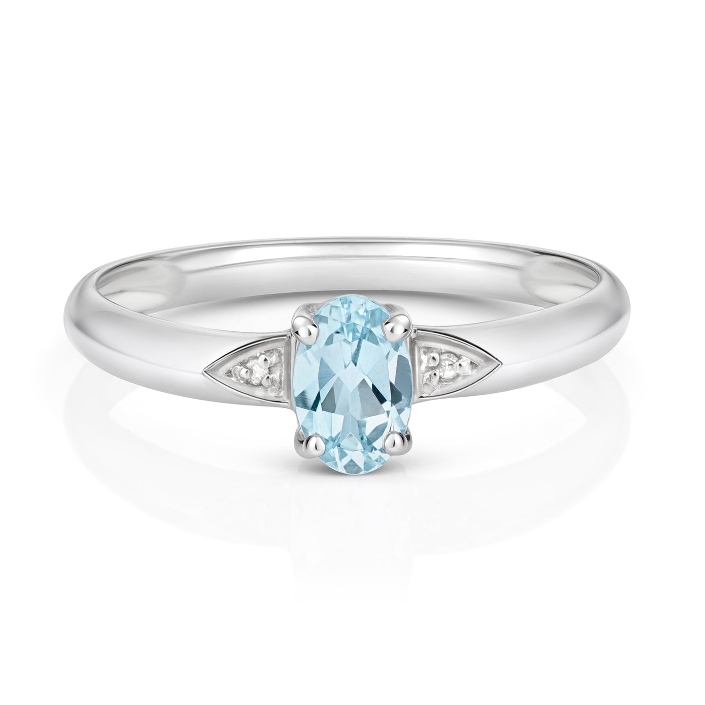 9ct White Gold Aquamarine and Diamond Ring, Ring size J to Q (914)