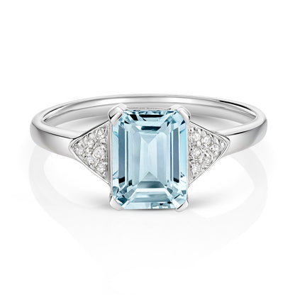 9ct White Gold Aquamarine and Dimond Cluster Ring, Ring Sizes J to Q (917)