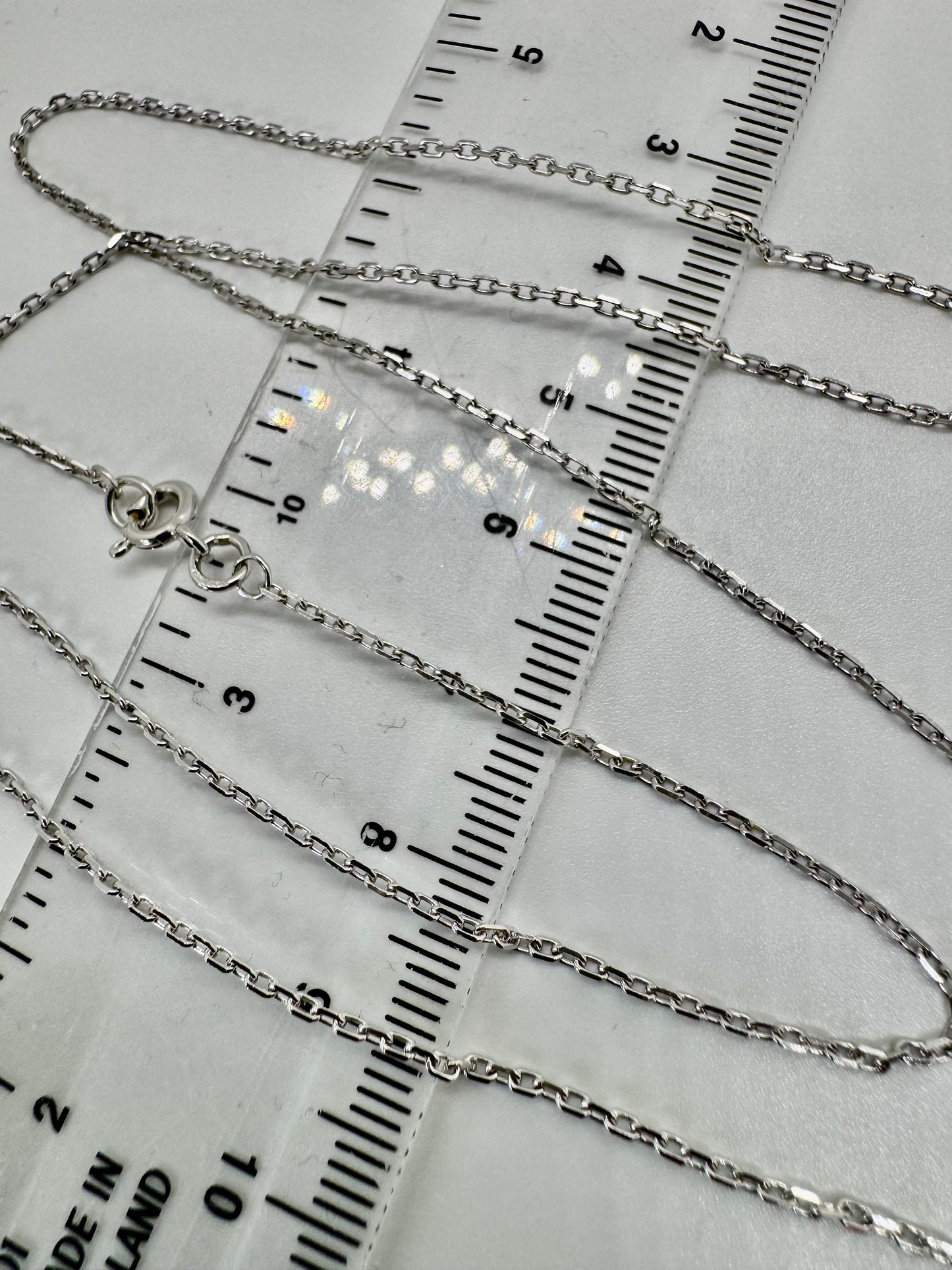 9ct White Gold 1.34mm Trace Diamond Cut Oval Link Chain Various Lengths (w40aft)